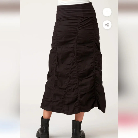 XCVI Women’s Gored Peasant Skirt Black Sz Small - Picture 9 of 15